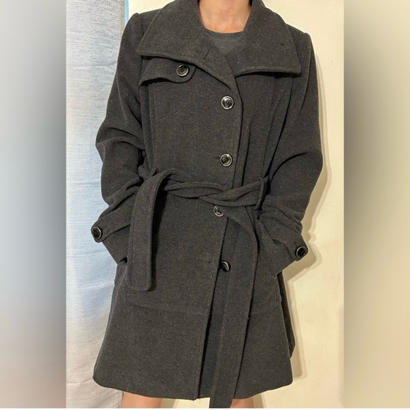 Kenneth Cole Black Wool Blend Coat Wide Collar Belted Waist - Picture 1 of 10